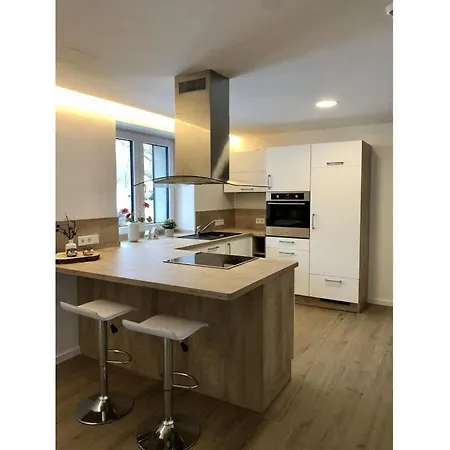 Spacious Near Ski-lift Apartment